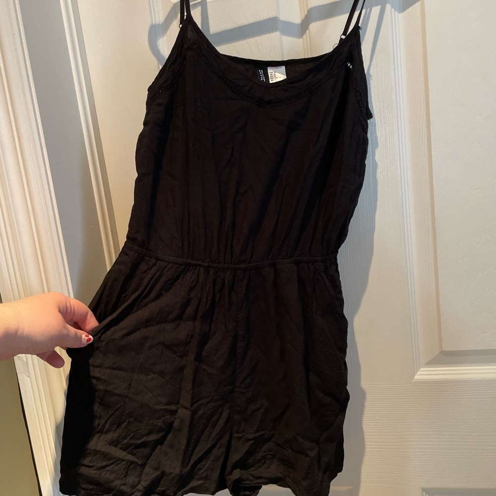 Black romper - Picture 2 of 5